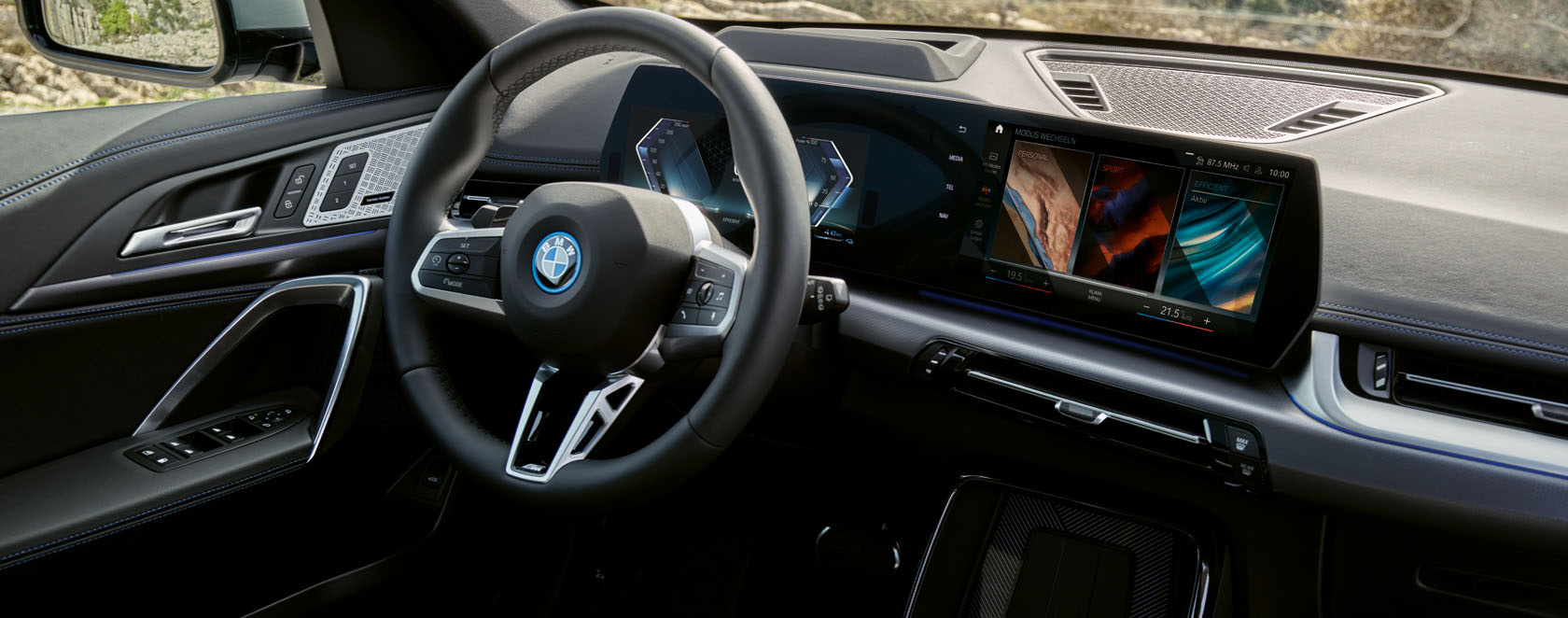 SYSTEMY WSPOMAGAJĄCE KIEROWCĘ I&nbsp;DYNAMIKA JAZDY NOWEGO BMW X1.